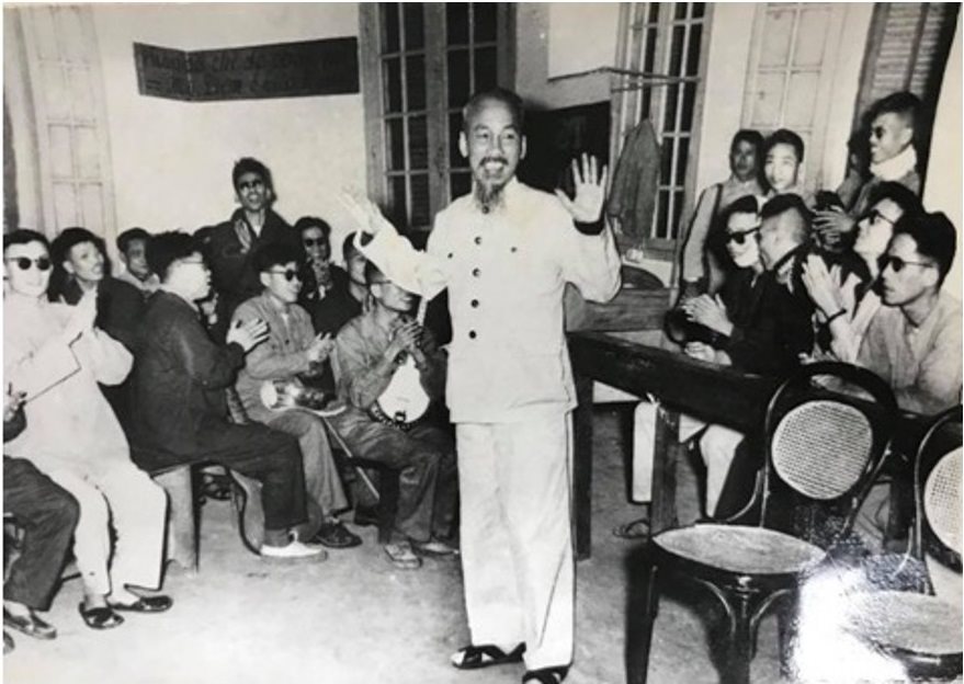 Anh-tin-bai