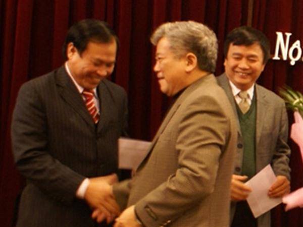 Bổ nhiệm chức danh giáo sư