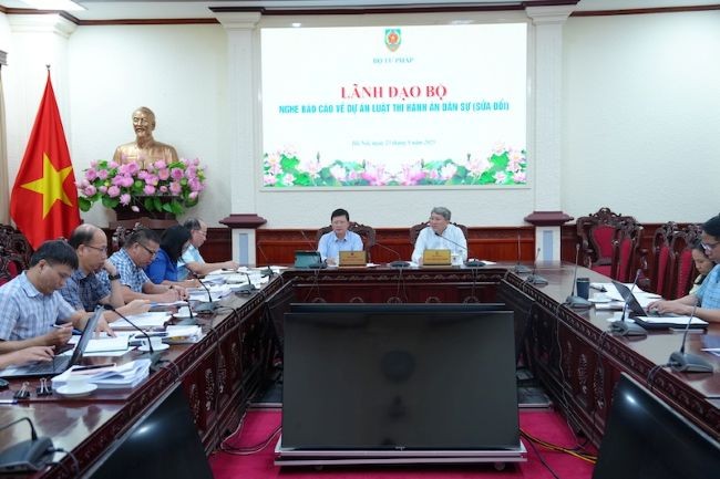 Tiếp tục rà soát, hoàn thiện dự án Luật Thi hành án dân sự (sửa đổi)