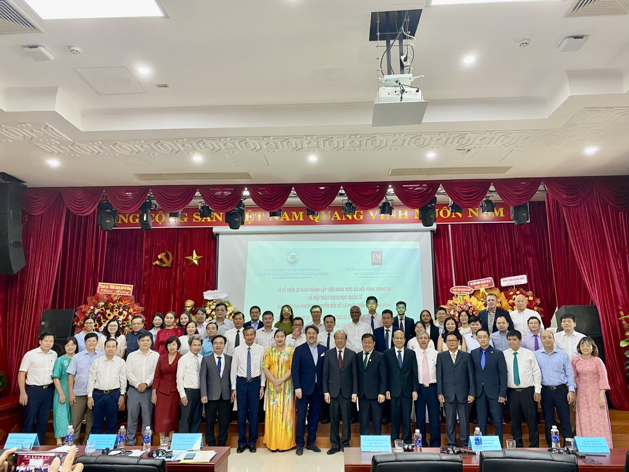 KỶ NIỆM 20 NĂM THÀNH LẬP VIỆN KHOA HỌC XÃ HỘI VÙNG TRUNG BỘ (2004-2024)