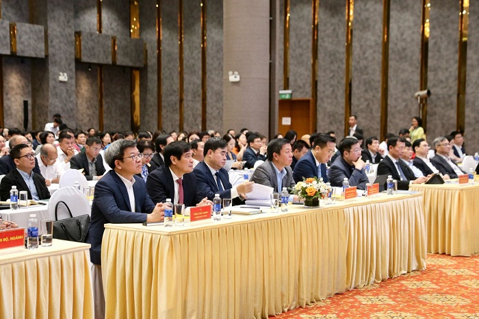 Các đại biểu dự Hội nghị