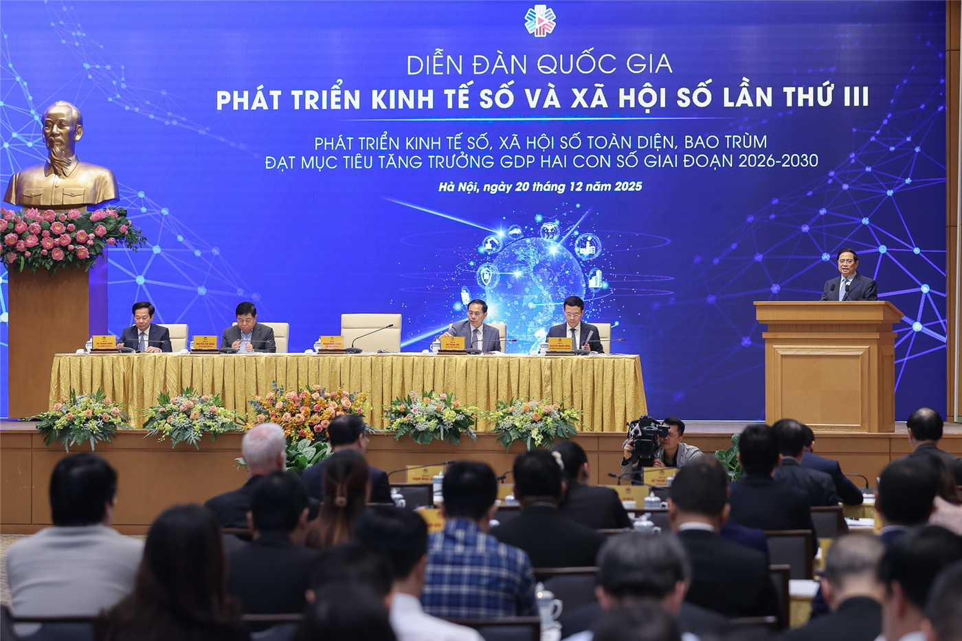 Thủ tướng Phạm Minh Chính chủ trì Diễn đàn quốc gia phát triển Kinh tế số và xã hội số lần thứ 3