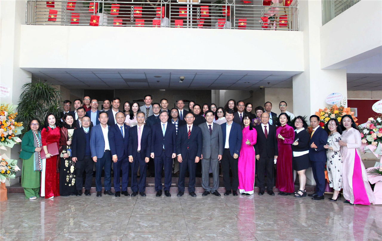 Ngày Nhà giáo tại Học viện Khoa học xã hội: Tri ân và truyền cảm hứng