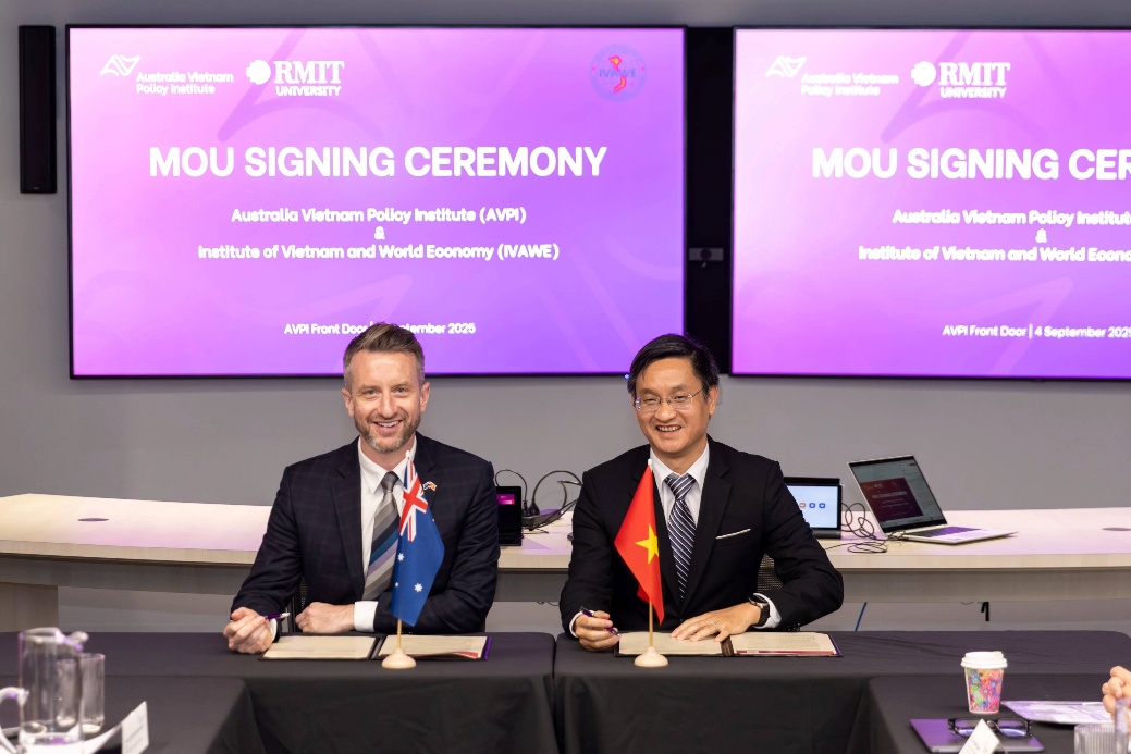 Lễ ký kết Biên bản Ghi nhớ hợp tác chiến lược giữa IVAWE và AVPI (Melbourne, Australia)