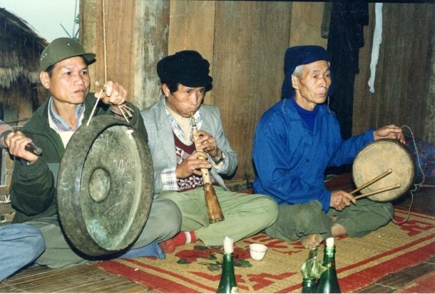 Mường
Hòa Bình
1998