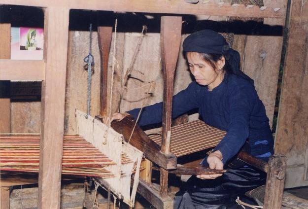 Tày
Bắc Kạn
1999