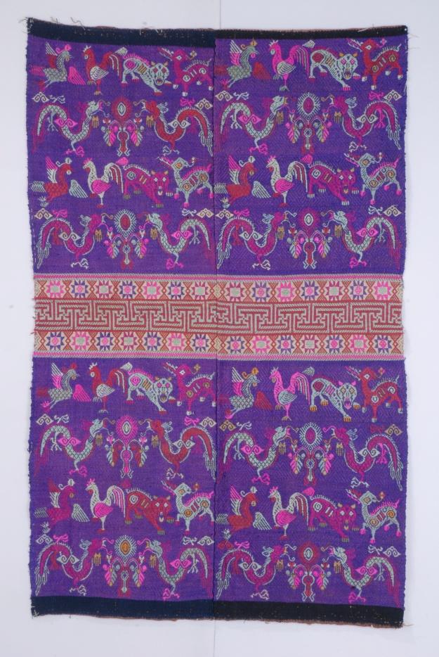 Tơ tằm, sợi ngang bổ sung không liên tục
Maonan. Quảng Tây, Trung Quốc

Đầu thế kỷ 20