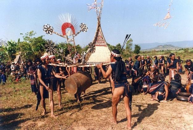 Ba-na
Gia Lai
1996