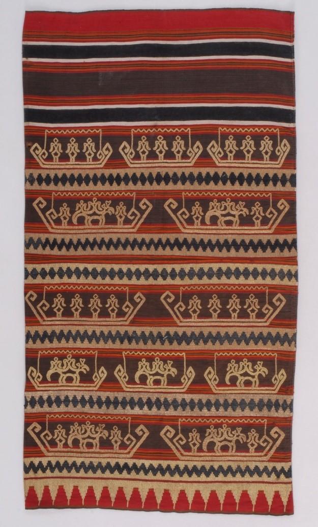 Vải bông, thêu sợi vàng
Abung. Sumatra, Indonesia

Thế kỷ 20