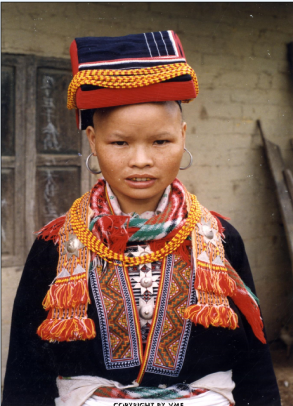 PHỤ NỮ DAO LÔ GANG (Cao Lộc, Lạng Sơn, 1996)