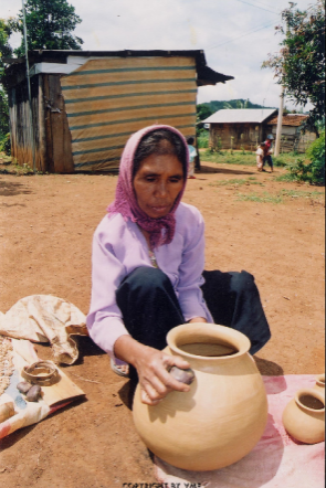 LÀM GỐM (Đơn Dương, Lâm Đồng, 2004)