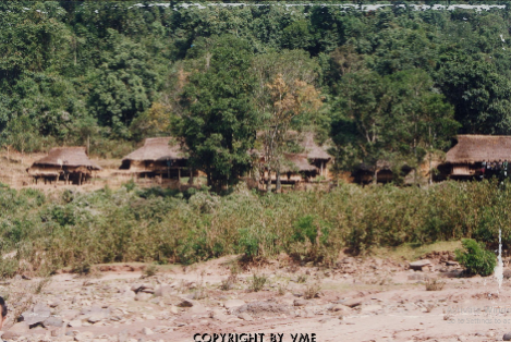 BẢN LÀNG CỦA NGƯỜI CỐNG (Mường Tè, Lai Châu, 1996)