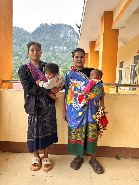 CHÂN DUNG PHỤ NỮ NHÓM AREM 
(Tân Trạch, Bố Trạch, Quảng Bình, 2024)