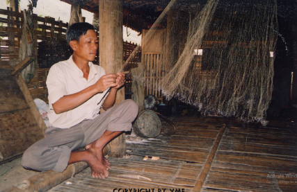 ĐAN CHÀI (Than Uyên, Lai Châu, 2004)