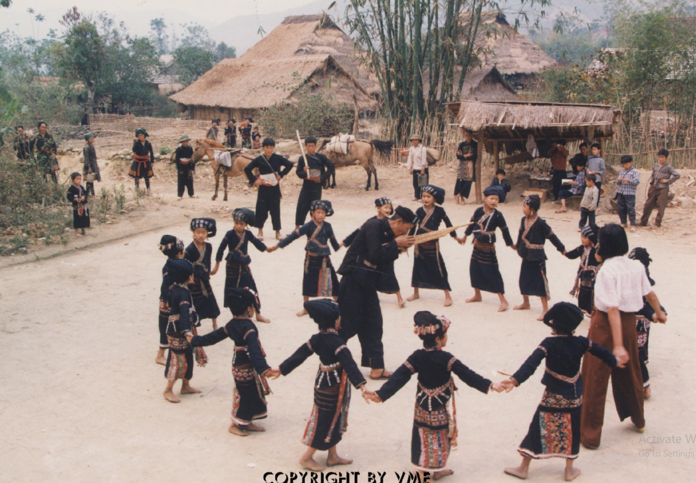 MÚA XÒE LỰ (Phong Thổ, Lai Châu)