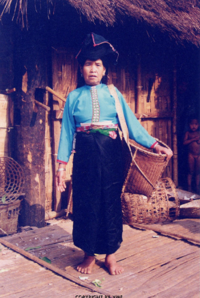 CHUẨN BỊ ĐI LẤY GẠO (Tuần Giáo, Điện Biên, 1996)
