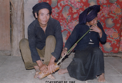 THỔI SÁO (Phong Thổ, Lai Châu, 1996)