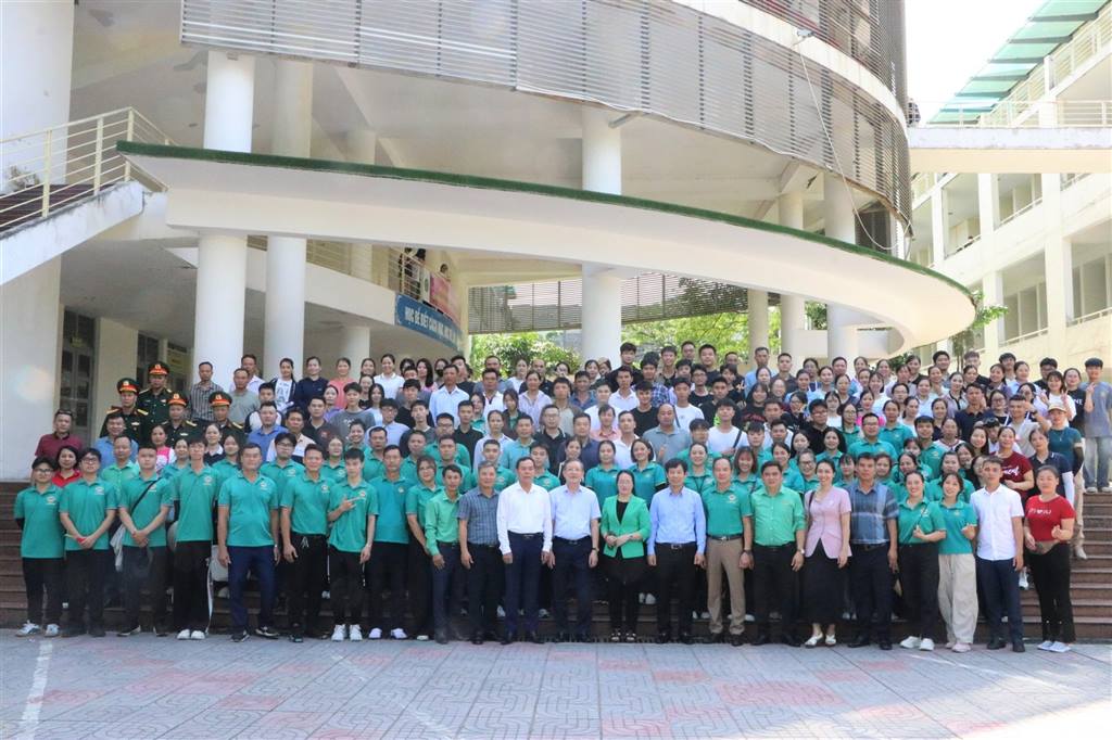 Thường trực Trung ương Hội NDVN gặp mặt Khối diễu hành “Nông dân Việt Nam” tham dự đại lễ 80 năm Quốc khánh 2/9