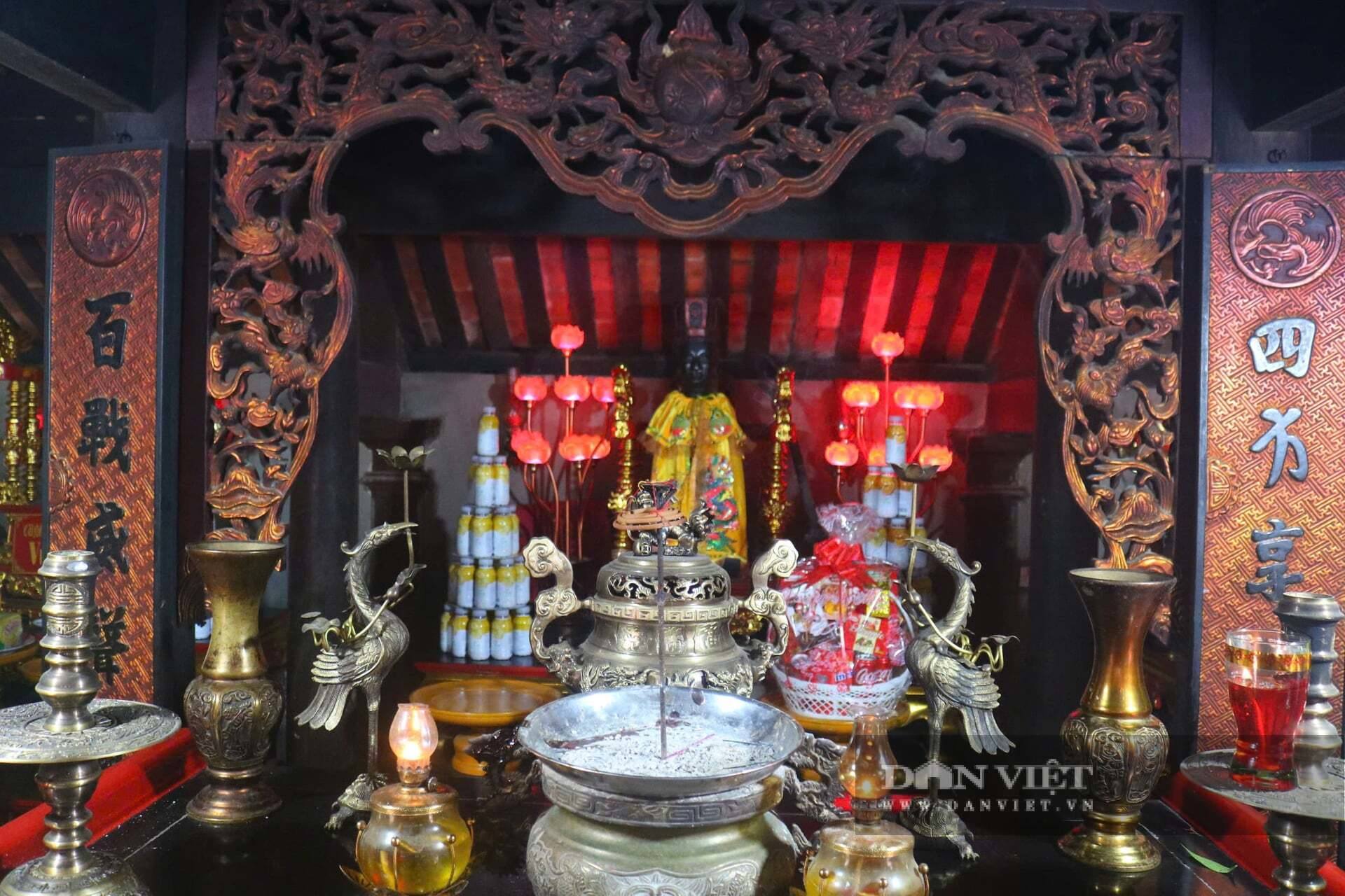 Năm Bính Ngọ nhớ về tinh thần "ngựa phi nước đại" của vua Mai Hắc Đế 