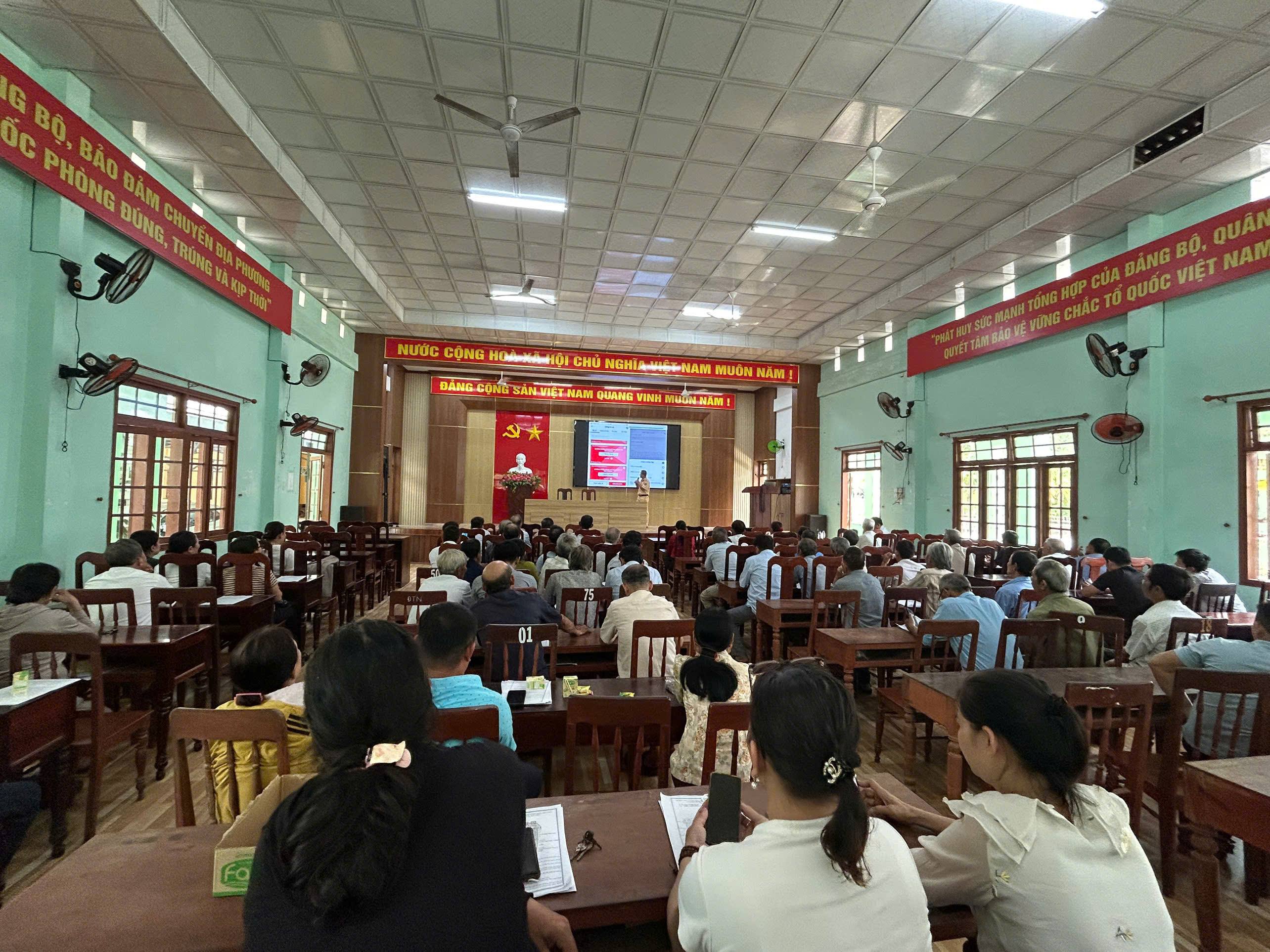 Nâng cao kiến thức về trật tự an toàn giao thông cho cán bộ, hội viên nông dân