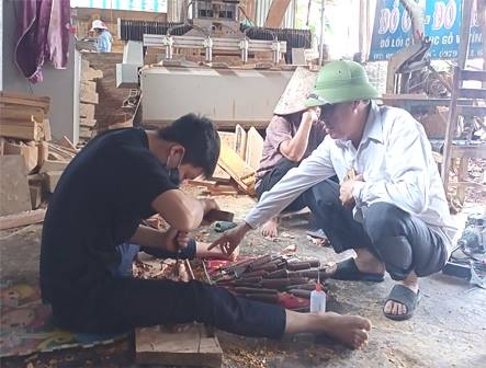 Phú Thọ: Làng nghề mộc Dư Ba tham gia chuyển đổi số, ứng dụng công nghệ cao vào sản xuất