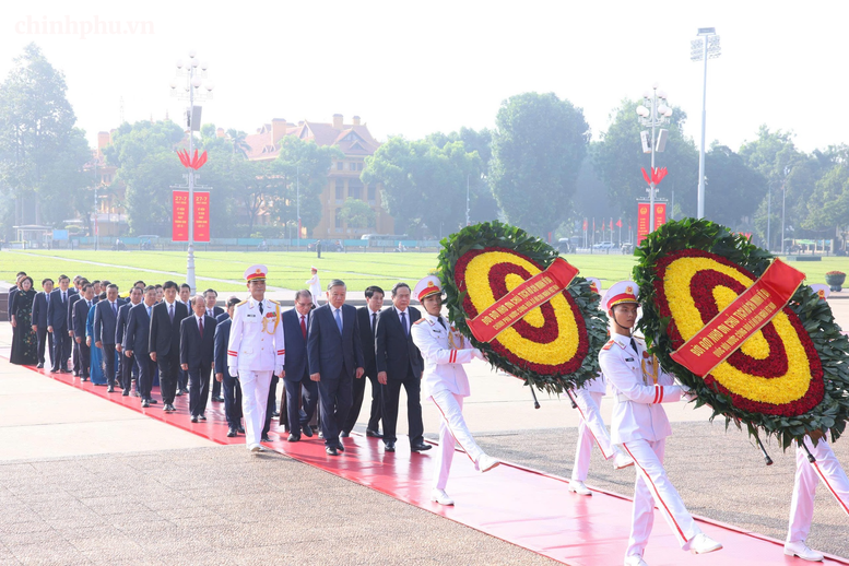 Kỷ niệm 79 năm Ngày Thương binh-Liệt sĩ: Lãnh đạo Đảng, Nhà nước tưởng niệm các Anh hùng liệt sĩ và viếng Chủ tịch Hồ Chí Minh