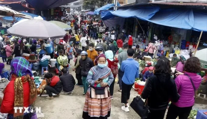 Chợ làng, chợ phiên ở tỉnh Lào Cai (gồm địa phận Yên Bái cũ), sao vẫn hút khách ở thời buổi ngồi nhà bán hàng online? 