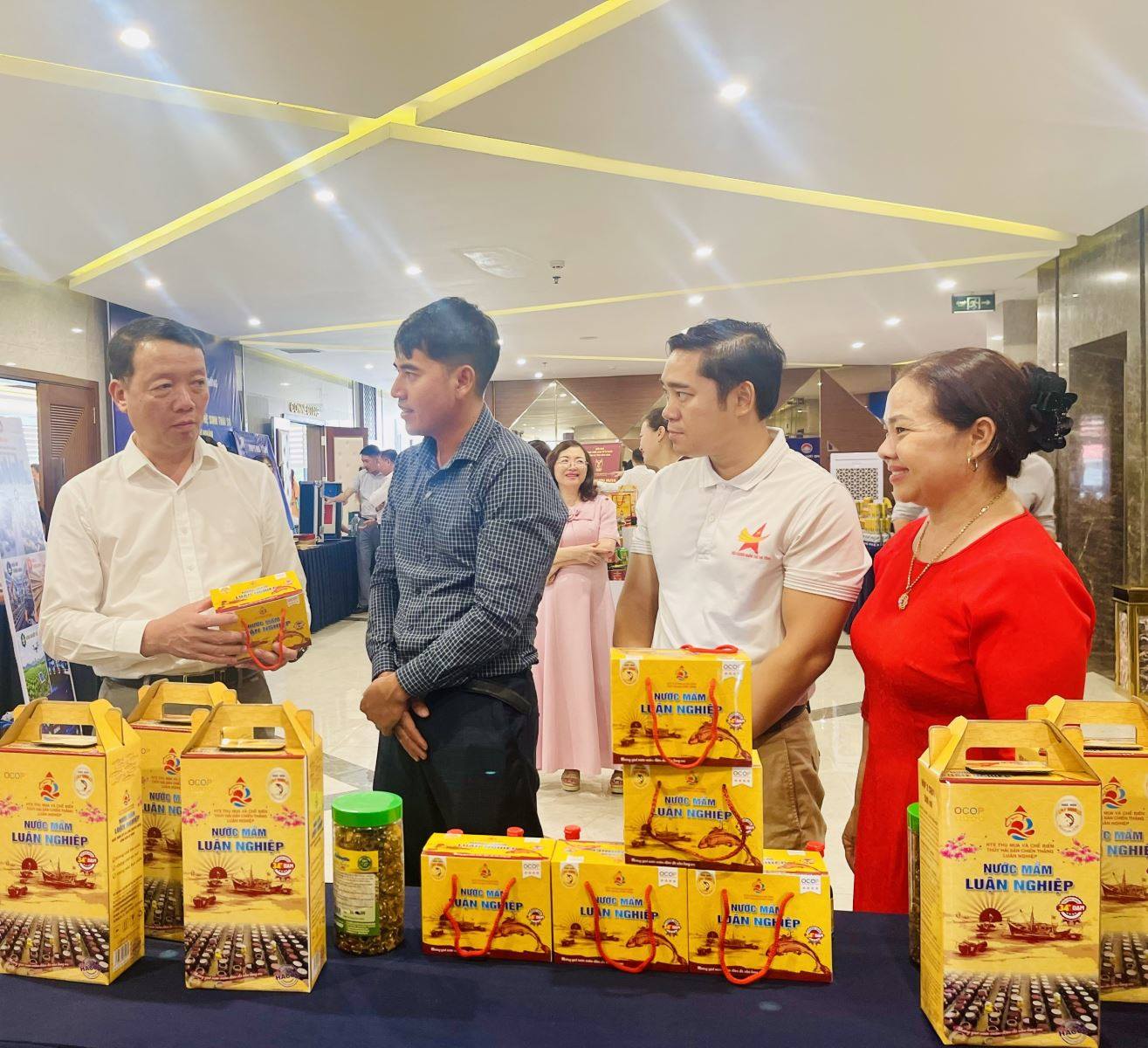 Lần đầu tiên Hà Tĩnh có 2 sản phẩm đủ điều kiện công nhận OCOP 5 sao