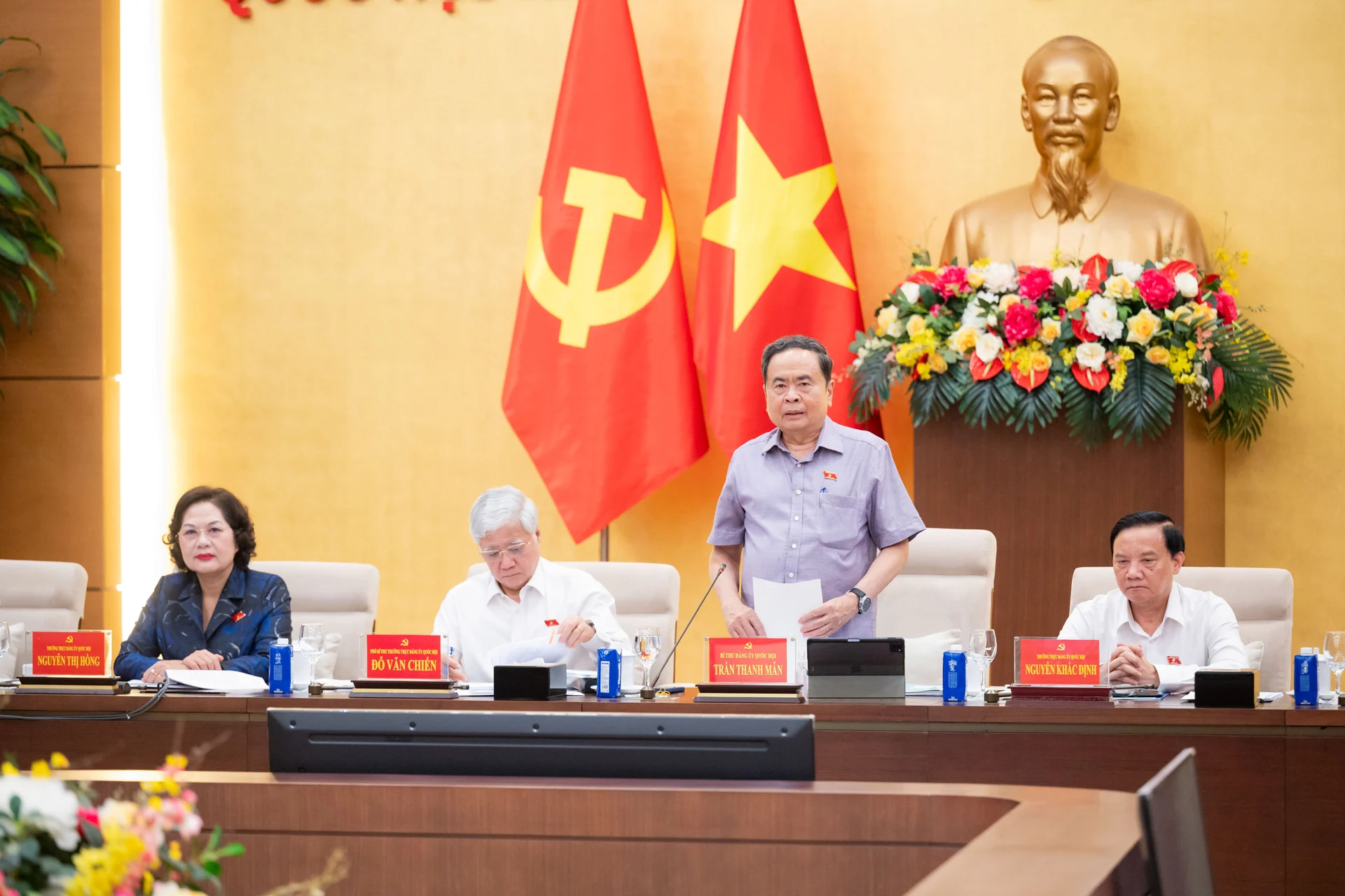 Anh-tin-bai