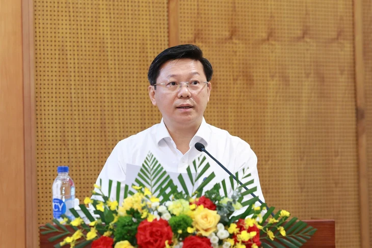 Phát huy vai trò của báo chí, xuất bản và lực lượng văn nghệ sĩ, trí thức trong tình hình mới 