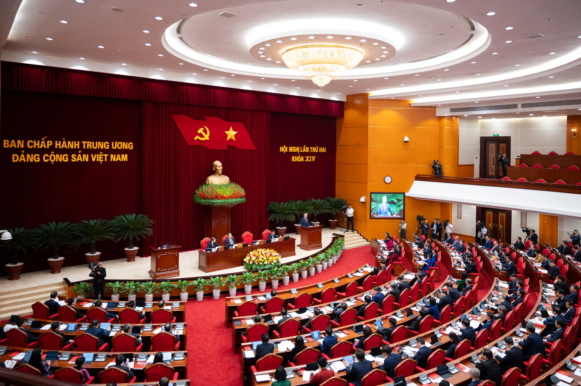 Từ hôm nay 3 cơ quan báo chí chủ lực quốc gia là VTV, VOV và TTXVN chính thức trực thuộc Ban Chấp hành Trung ương Đảng 