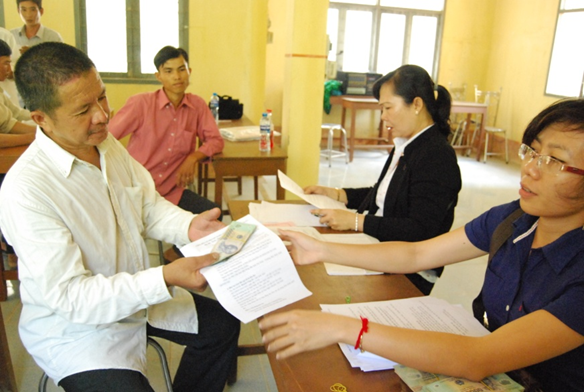 Mỗi hộ hội viên nông dân nhận 17.500.000 đồng từ nguồn vốn QHTND tỉnh (nguồn vốn do UBND tỉnh đối ứng)