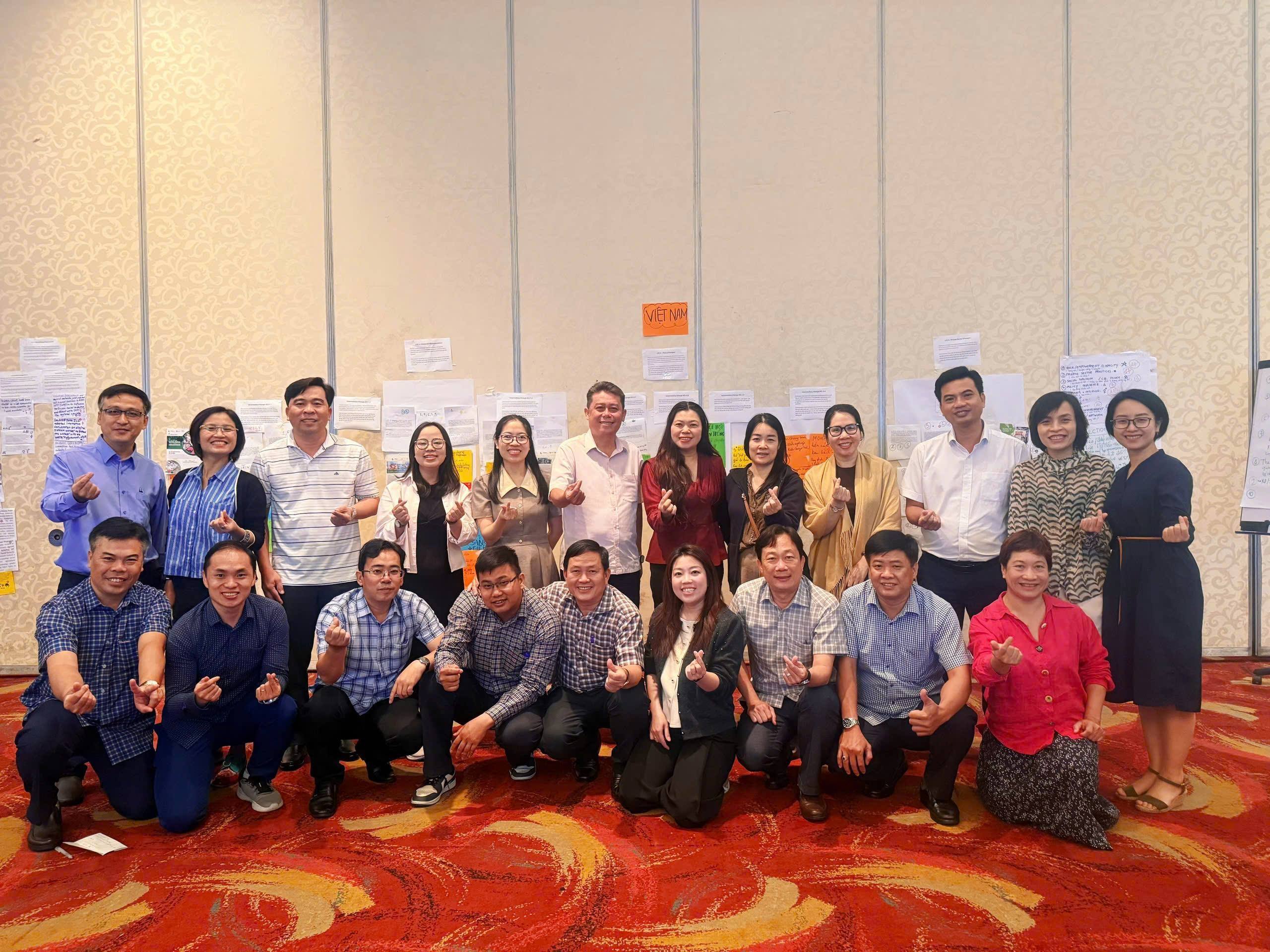 Oxfam Stichting Novib: Enhancing knowledge on climate change, social protection, and gender equality; expanding collaborative networks for project implementation